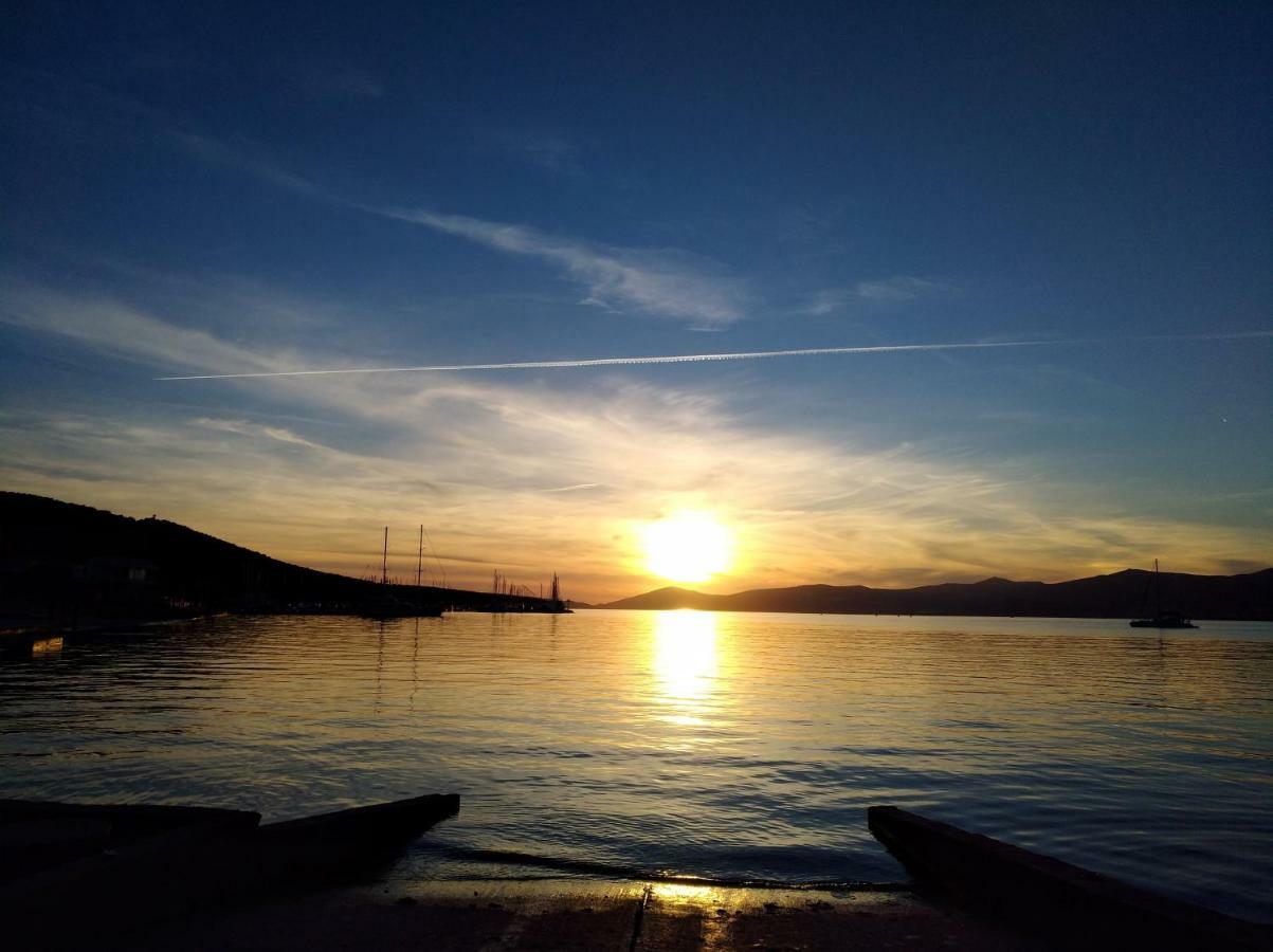 Sedam Bisera Kaštela Esterno foto