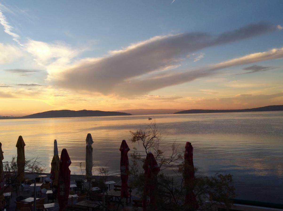 Sedam Bisera Kaštela Esterno foto
